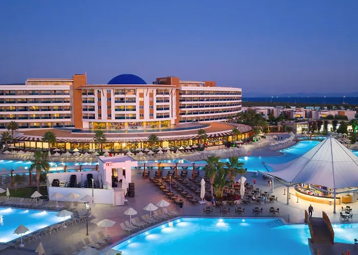 Aquasis De Luxe Resort & Spa