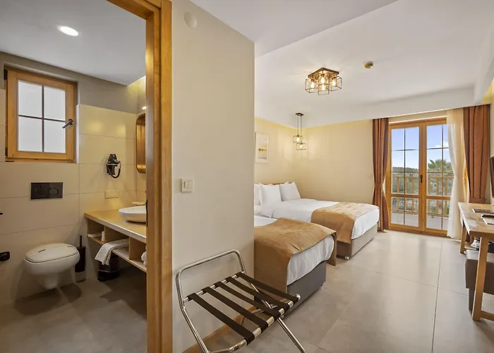 Zeyt Inn Hotel